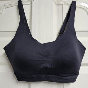 Lululemon Black sports Bra 32D